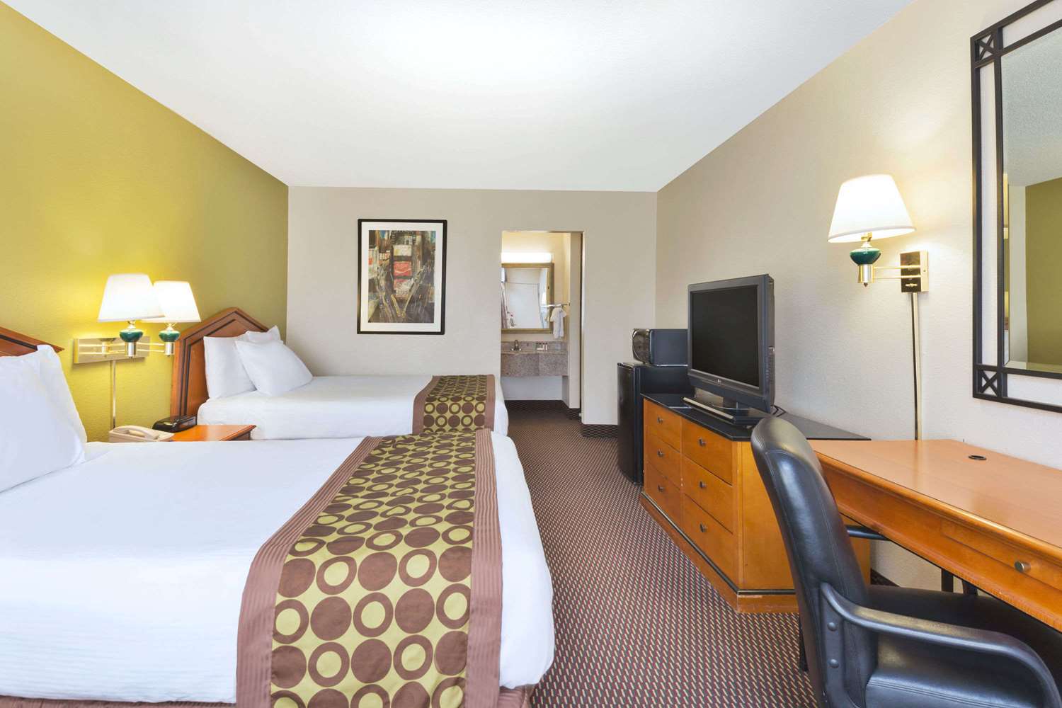 Ramada By Wyndham Pikesville Baltimore North 8/42