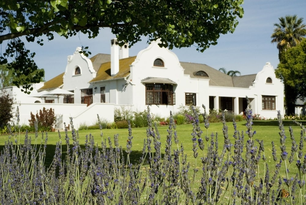 Excelsior Manor Guesthouse 45/50