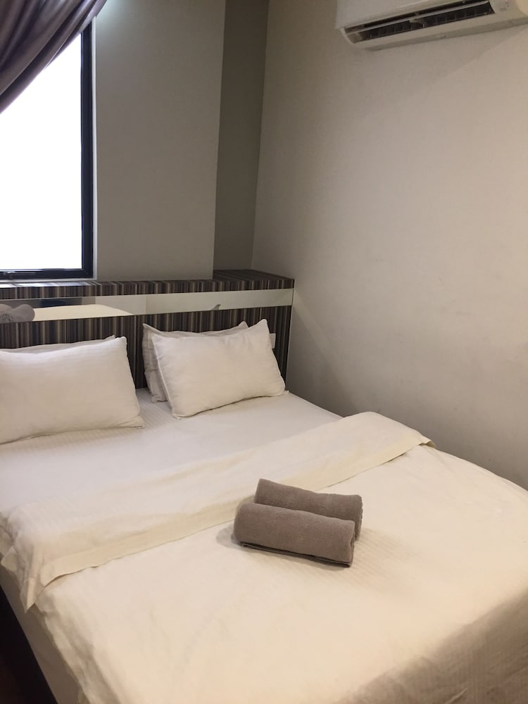 KINO HOTEL 21/51