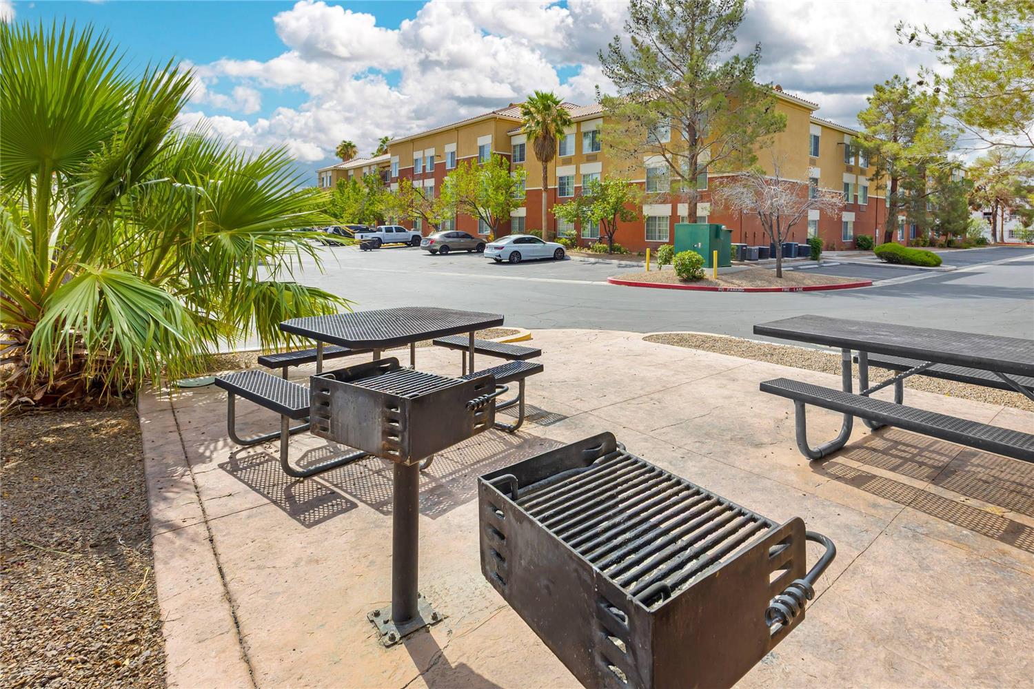 MainStay Suites Las Vegas Convention Center 14/16