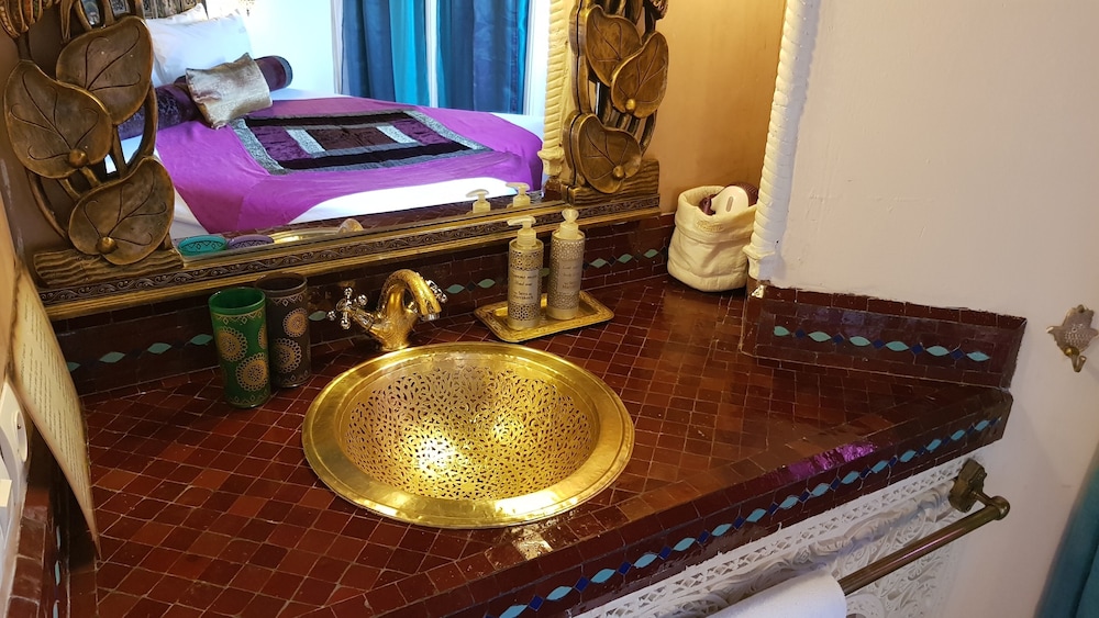 Riad Armelle 11/76