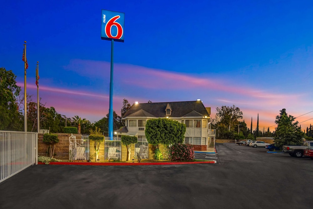 Motel6 Fresno, CA - Belmont Ave 31/39