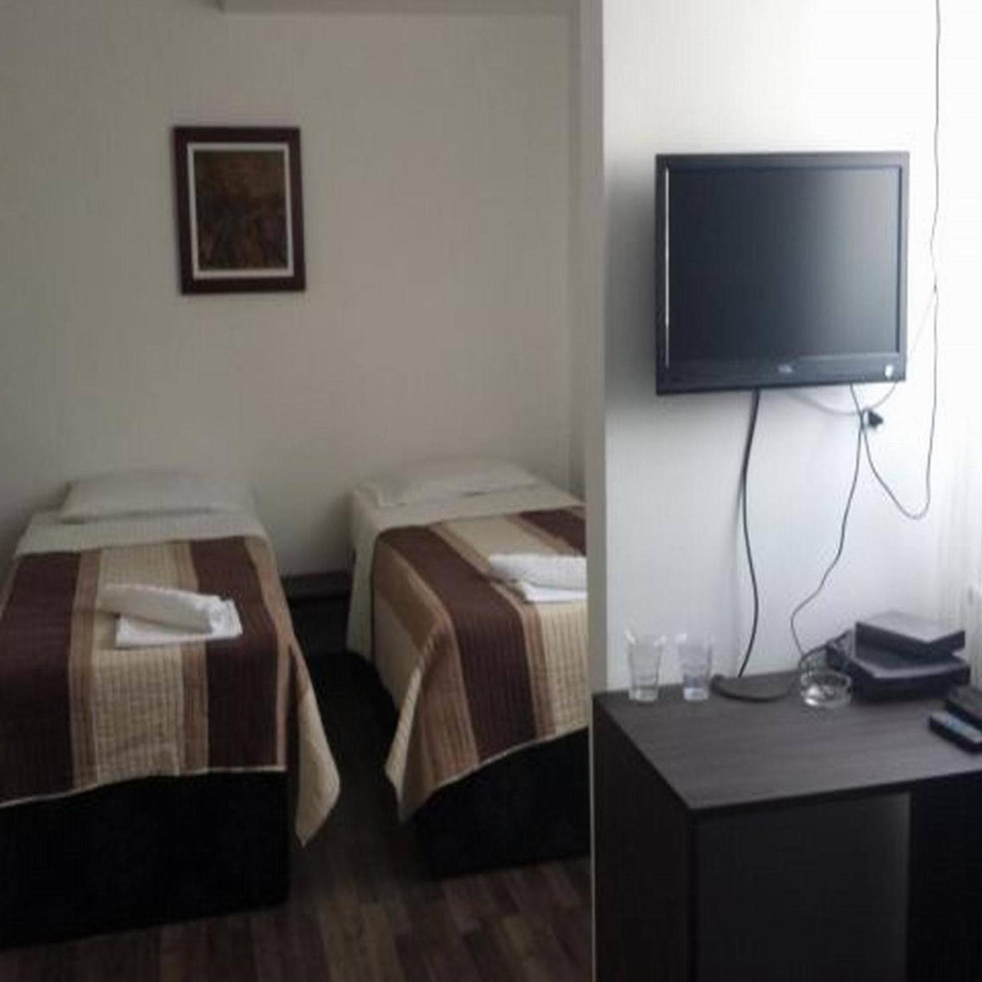 Gros Hotel 37/50