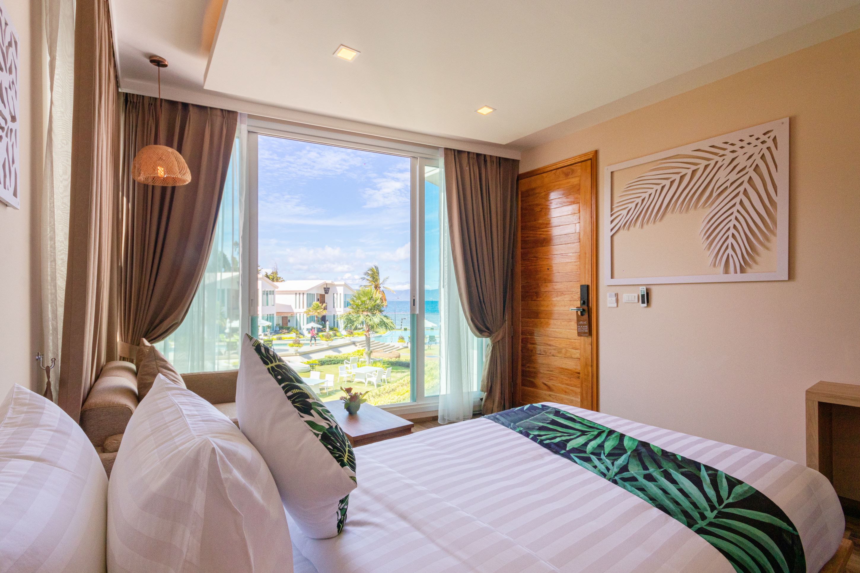Deluxe Villa Seaside View Twin Bed