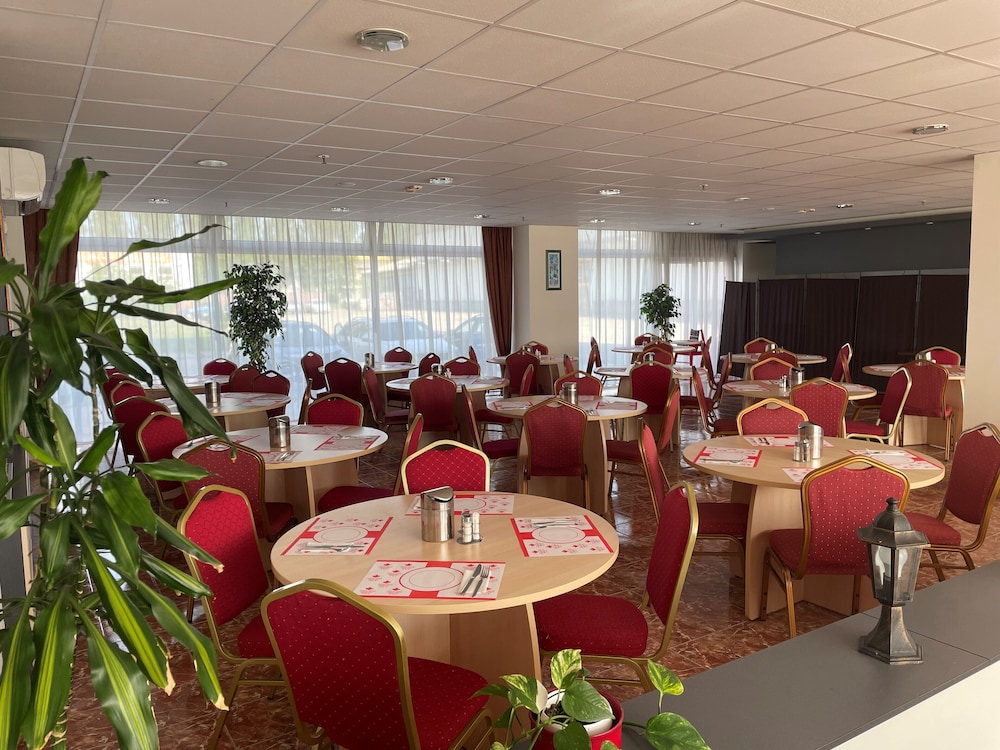 Canada Hotel Budapest 36/50