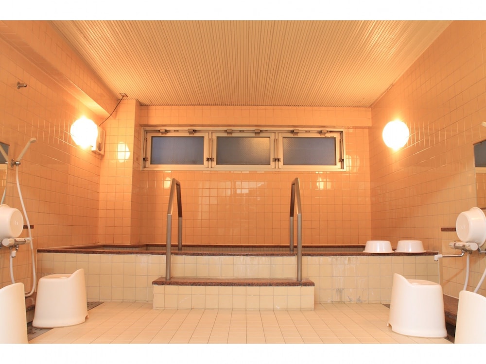 T K Hostel Kobe Sannomiya East 17/37
