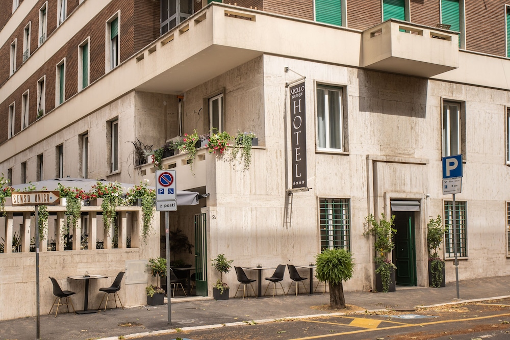 Apollo Boutique Hotel 65/72