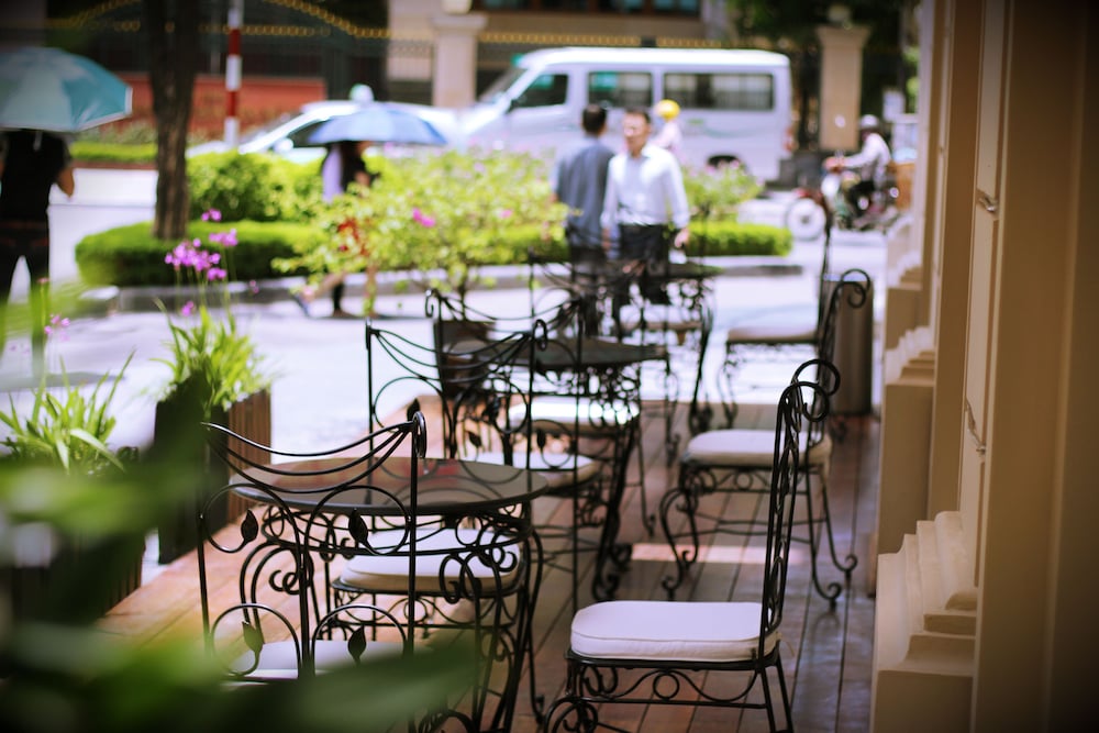 Mercure Hanoi La Gare Hotel 47/68