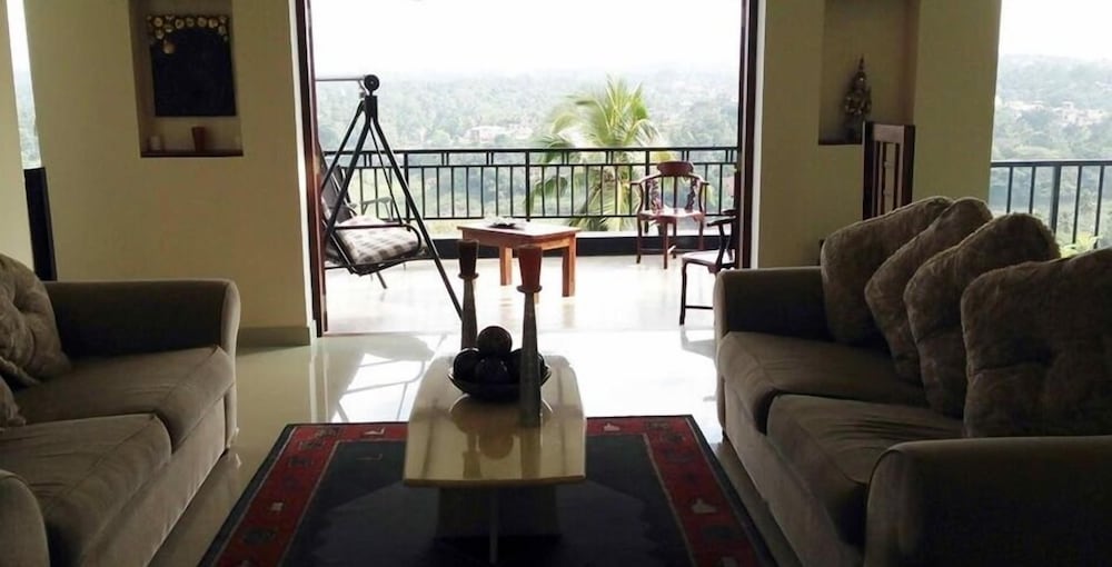 Villa Tranquil 8/15
