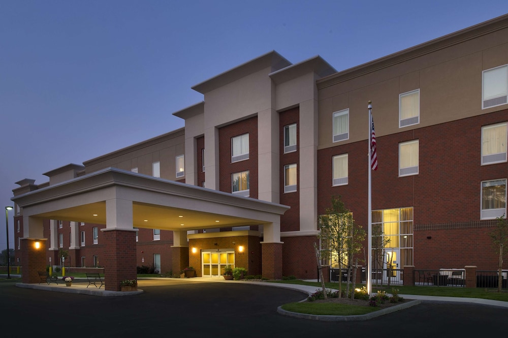 Hampton Inn & Suites Syracuse/Carrier Circle 1/47