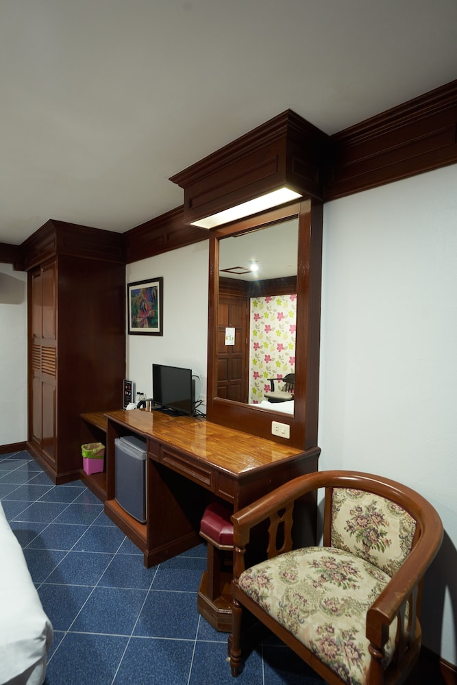 Lime Hotel Patong 11/50
