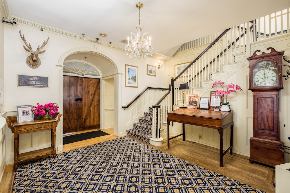Simsbury 1820 House 4/55
