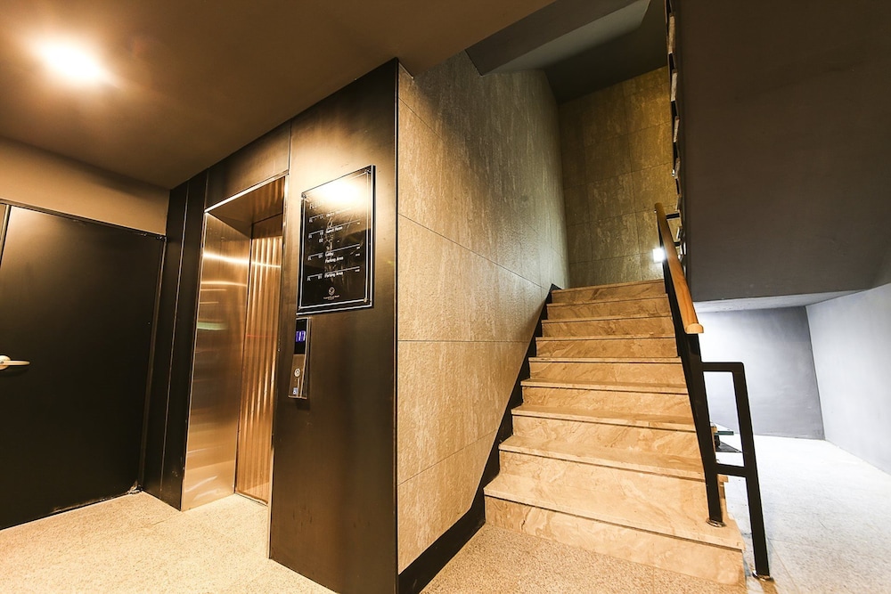 Central Person Hotel Pyeongtaek 12/33