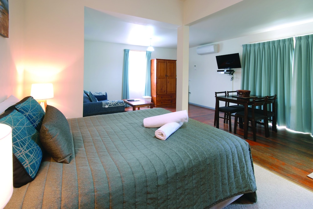Riverview Boutique Motel 19/48