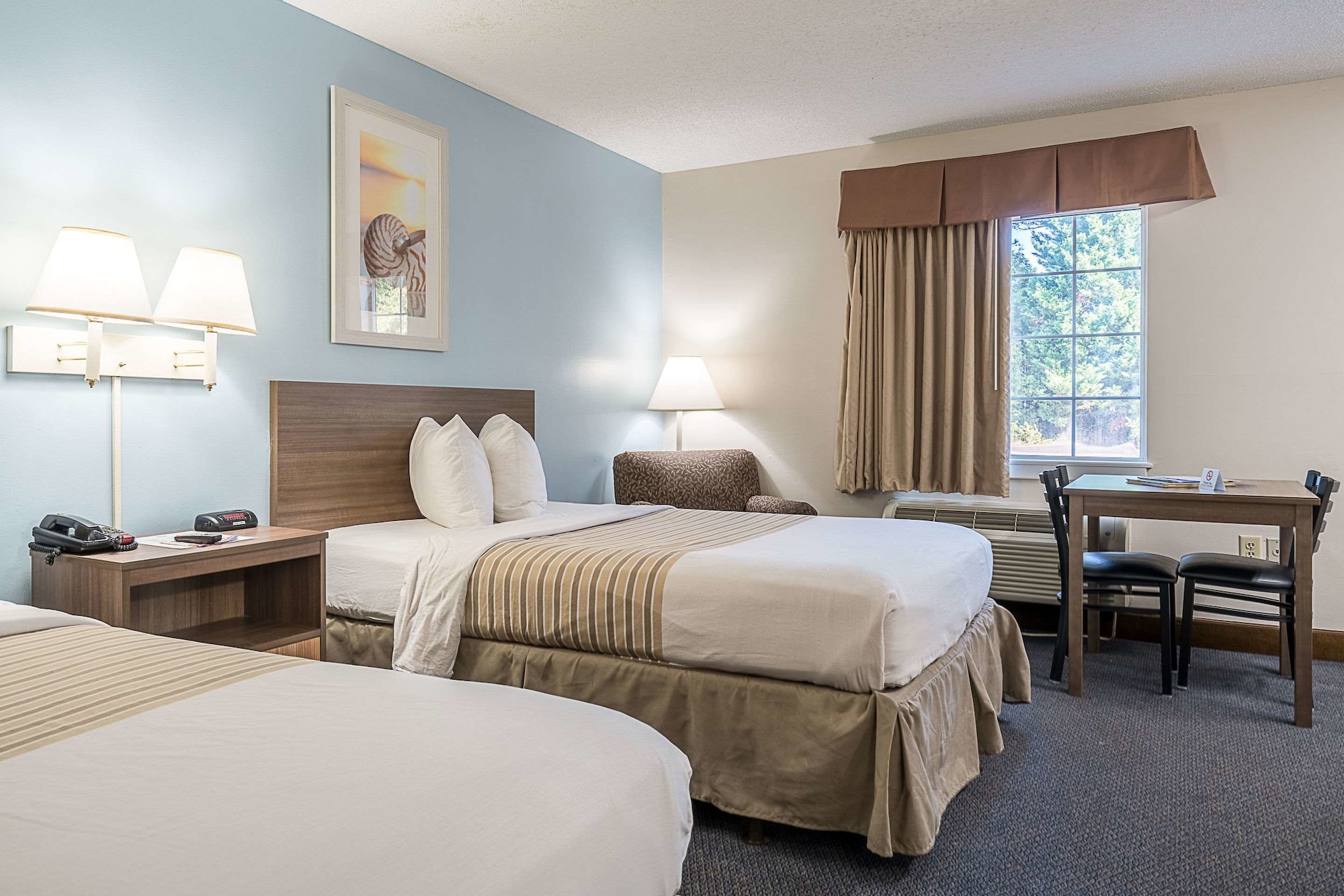 ROOM, 2 DOUBLE BEDS, SMOKING