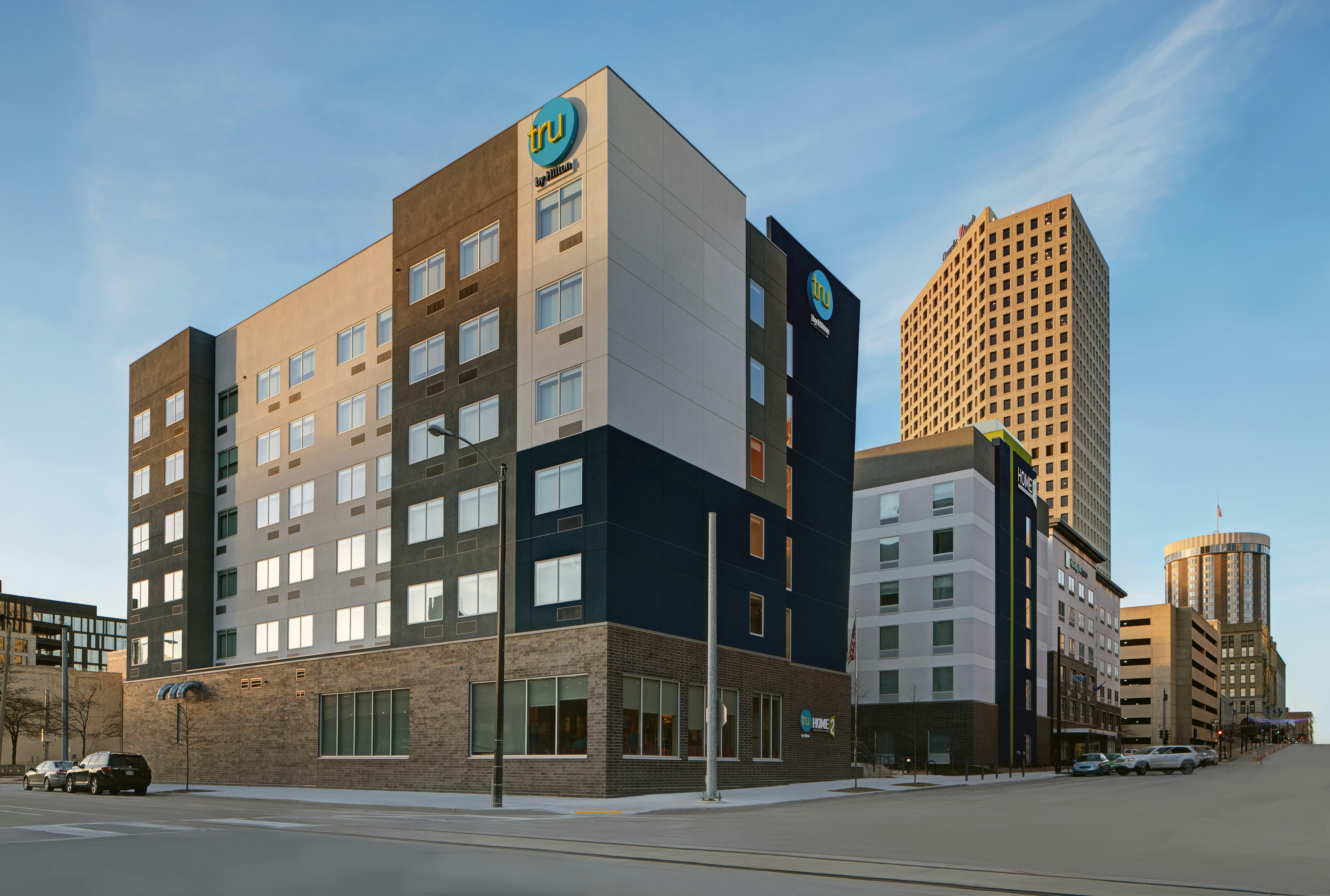 Tru By Hilton Milwaukee Downtown Wi 46/49