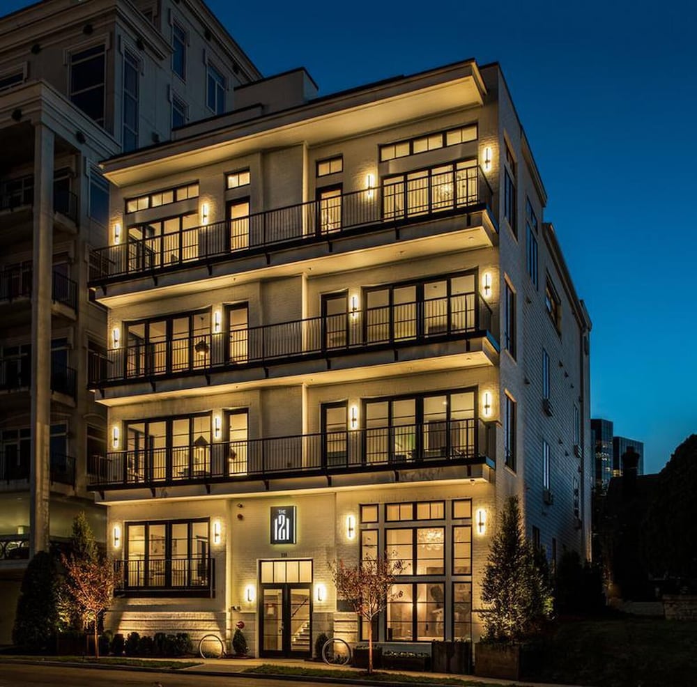 121 Hotel 7/50
