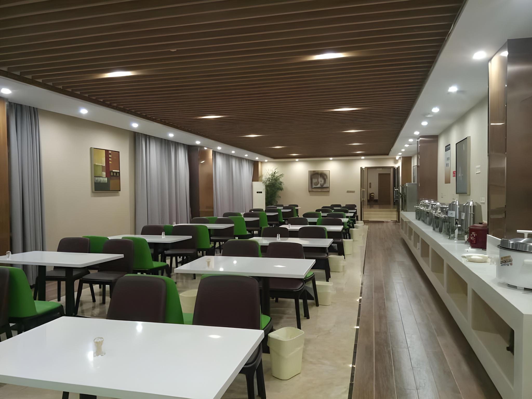GreenTree Inn Xuancheng Jingxian Wannan First Street Express Hotel 46/52
