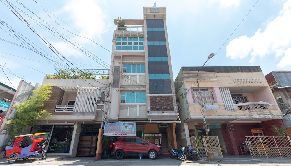 RedDoorz Plus near Rizal Junction 3/25