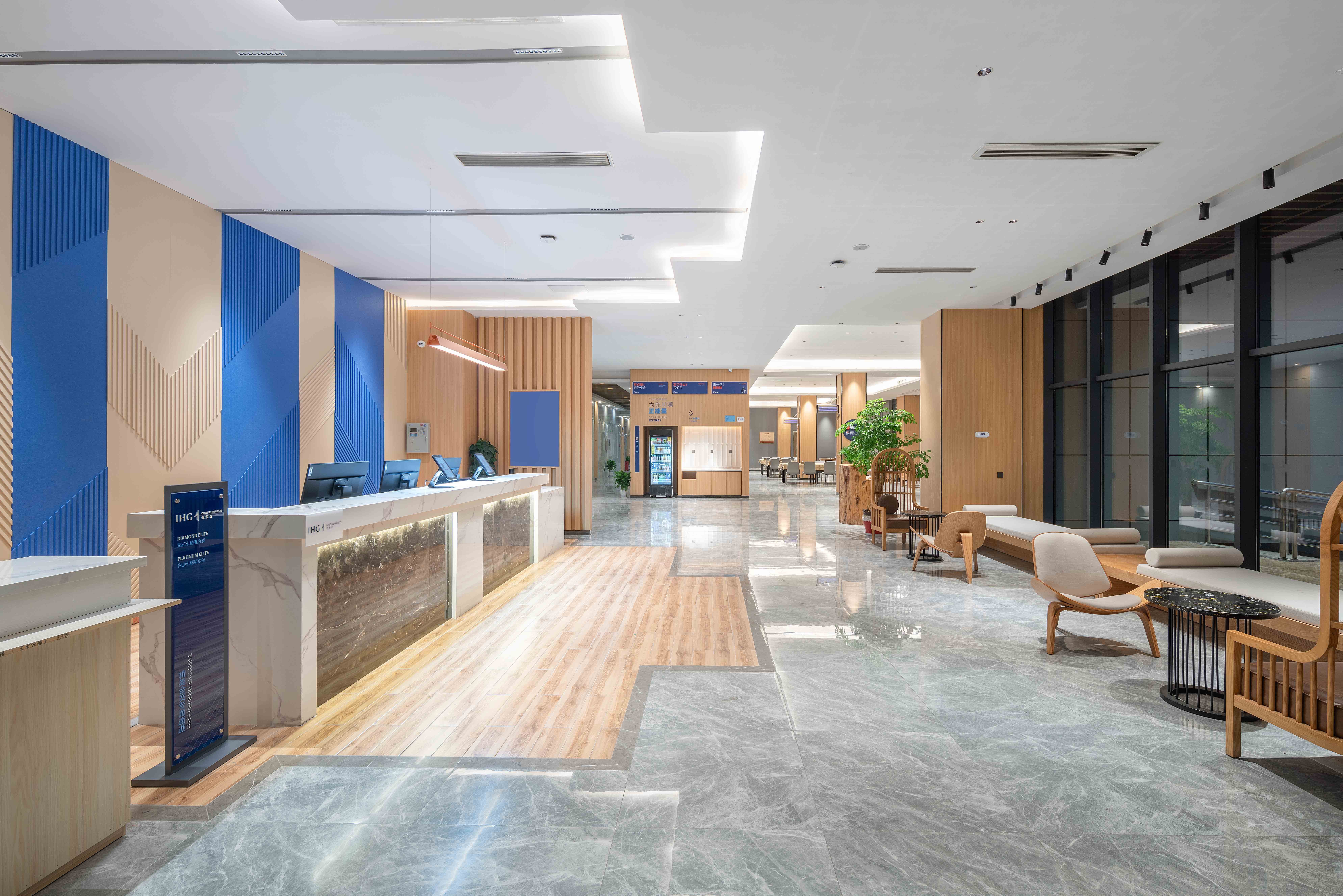 Holiday Inn Express Huangshi Cihu Lake 7/37