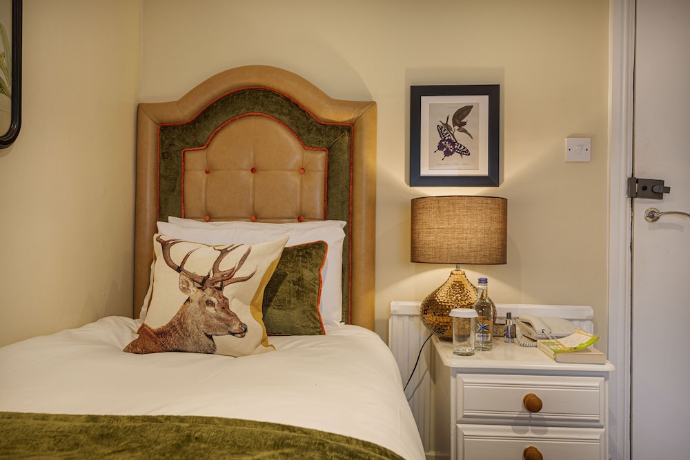 The Feathers Hotel 24/50