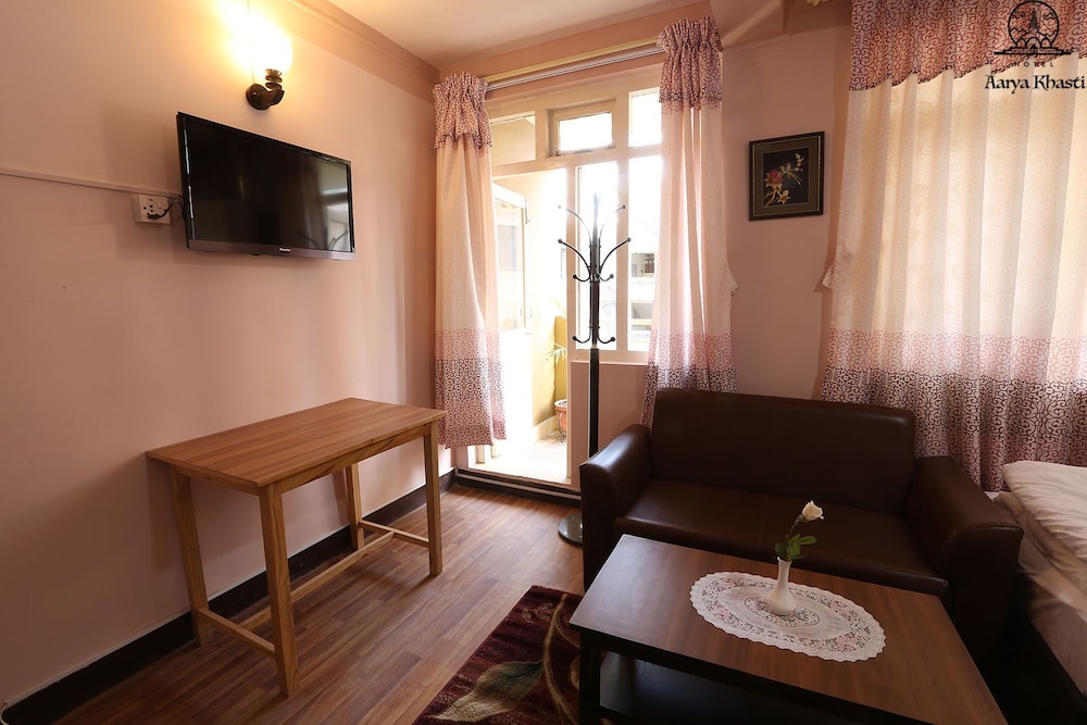 Hotel Aarya Khasti 23/33
