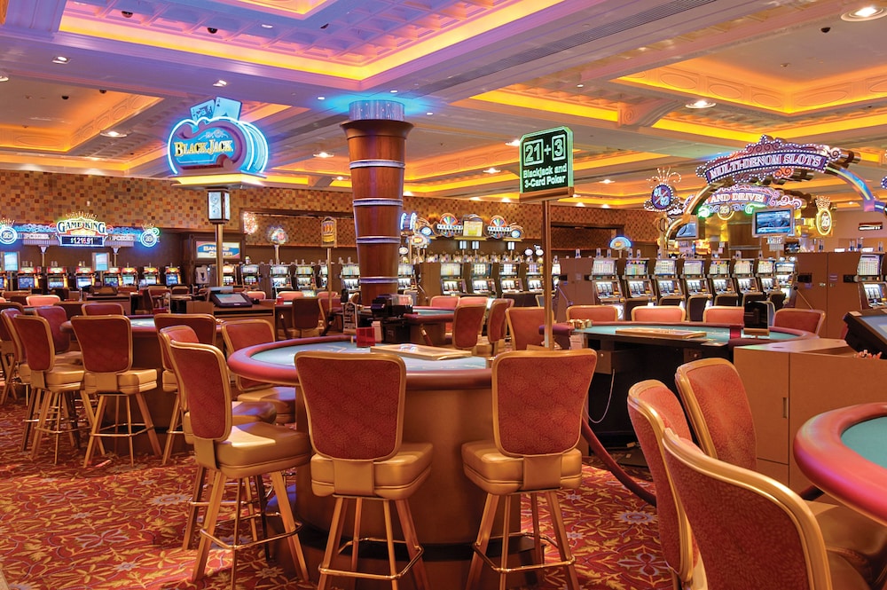 Blue Chip Casino Hotel And Spa 43/47