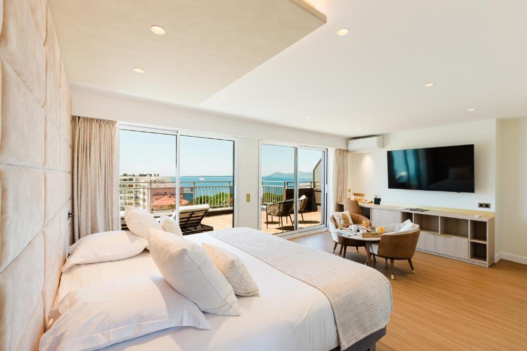 Helios Hotel 21/60