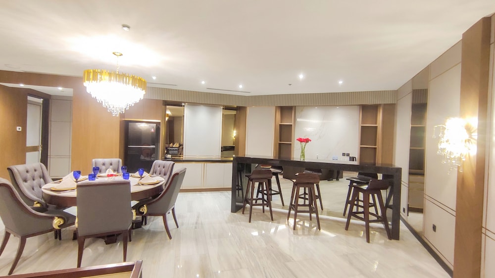 Po Hotel Semarang 29/43