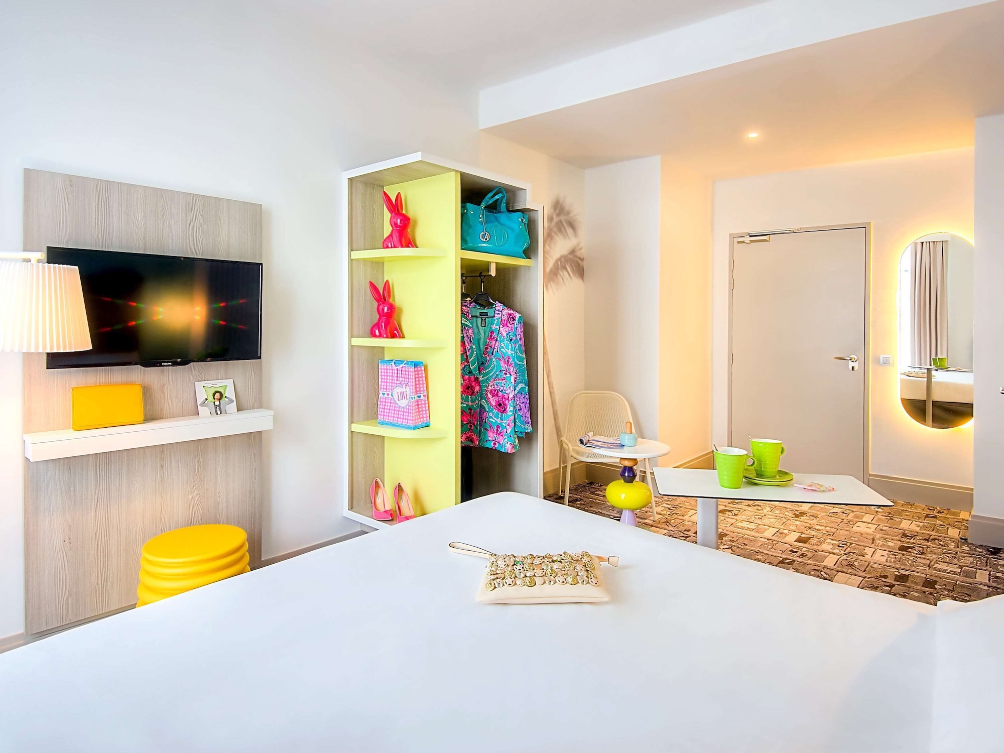 STANDARD, SINGLE BED