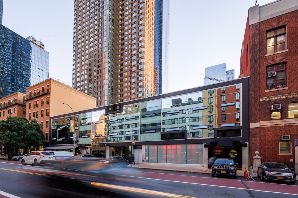 Hudson Yards Hotel 34/50
