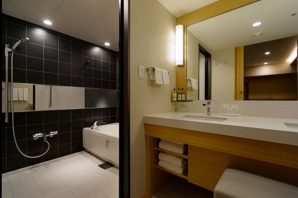 Hotel Metropolitan Tokyo Ikebukuro 75/76