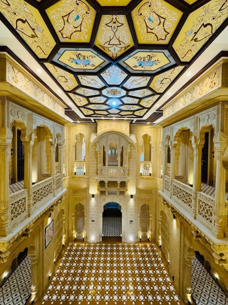 Guulab Haveli 7/50