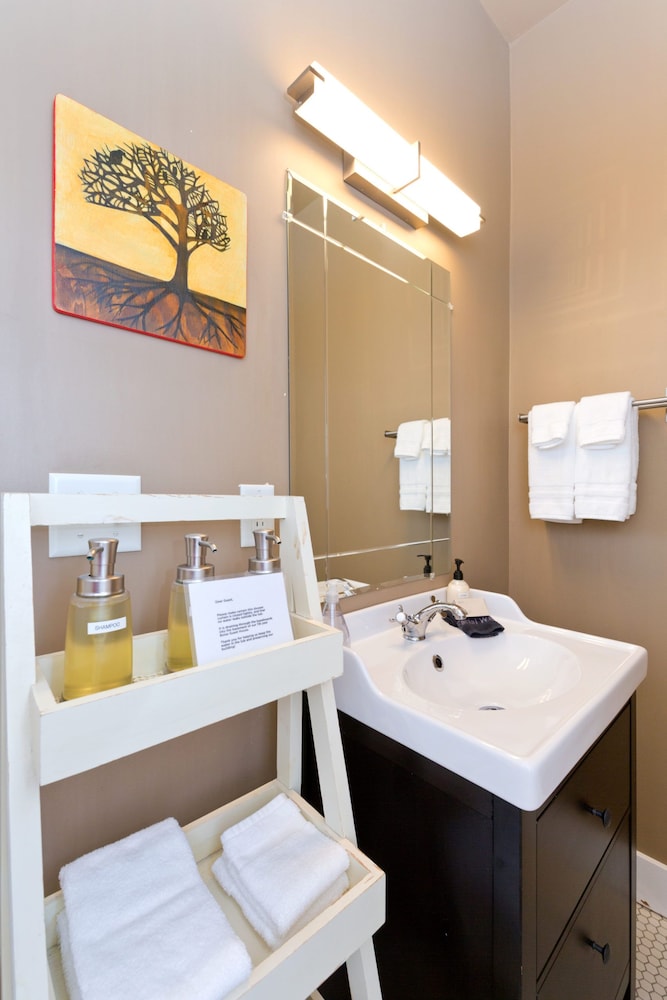 Boise Guest House 41/51