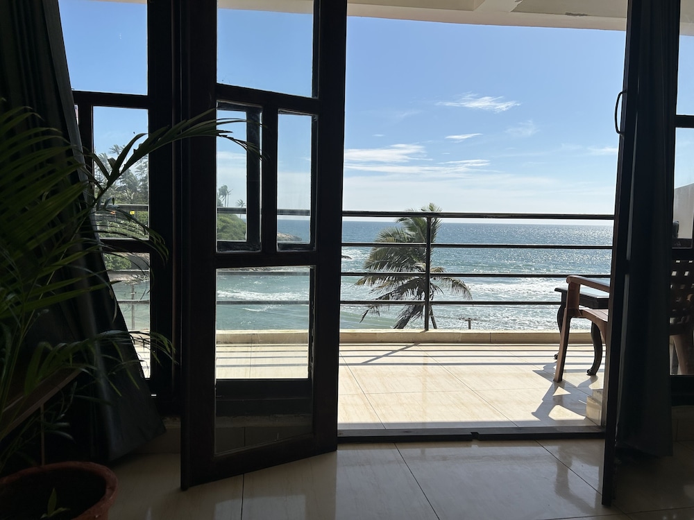 The Ocean Park Beach Resort 44/45