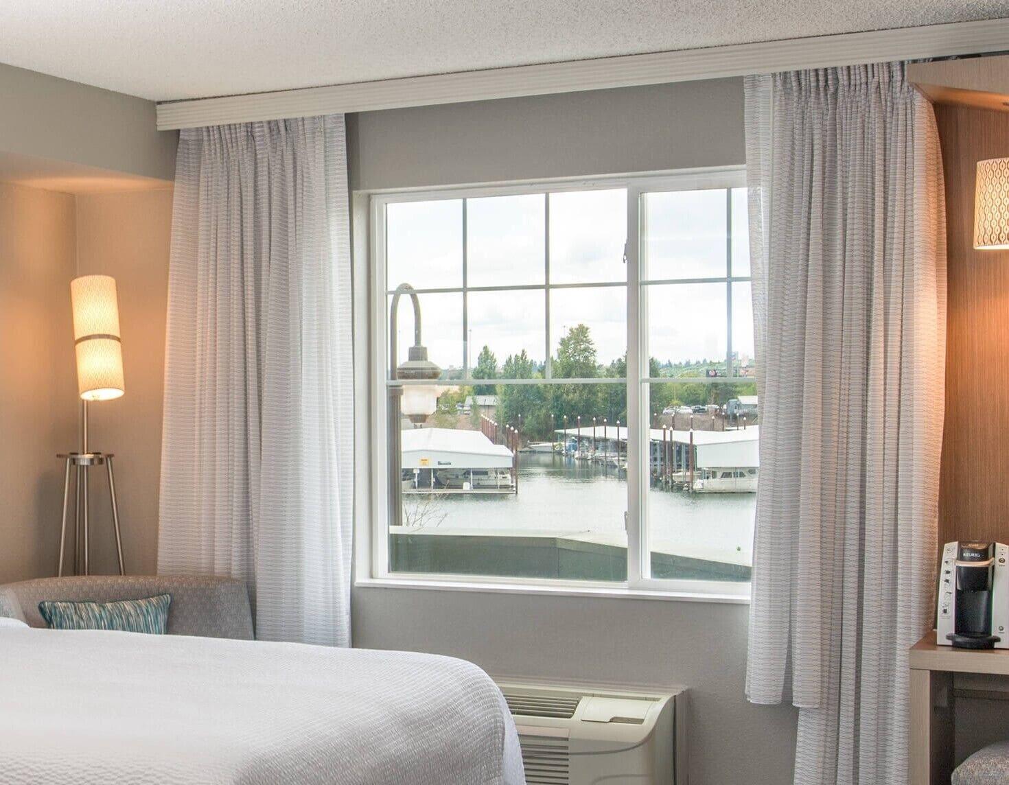 Room, Multiple Beds