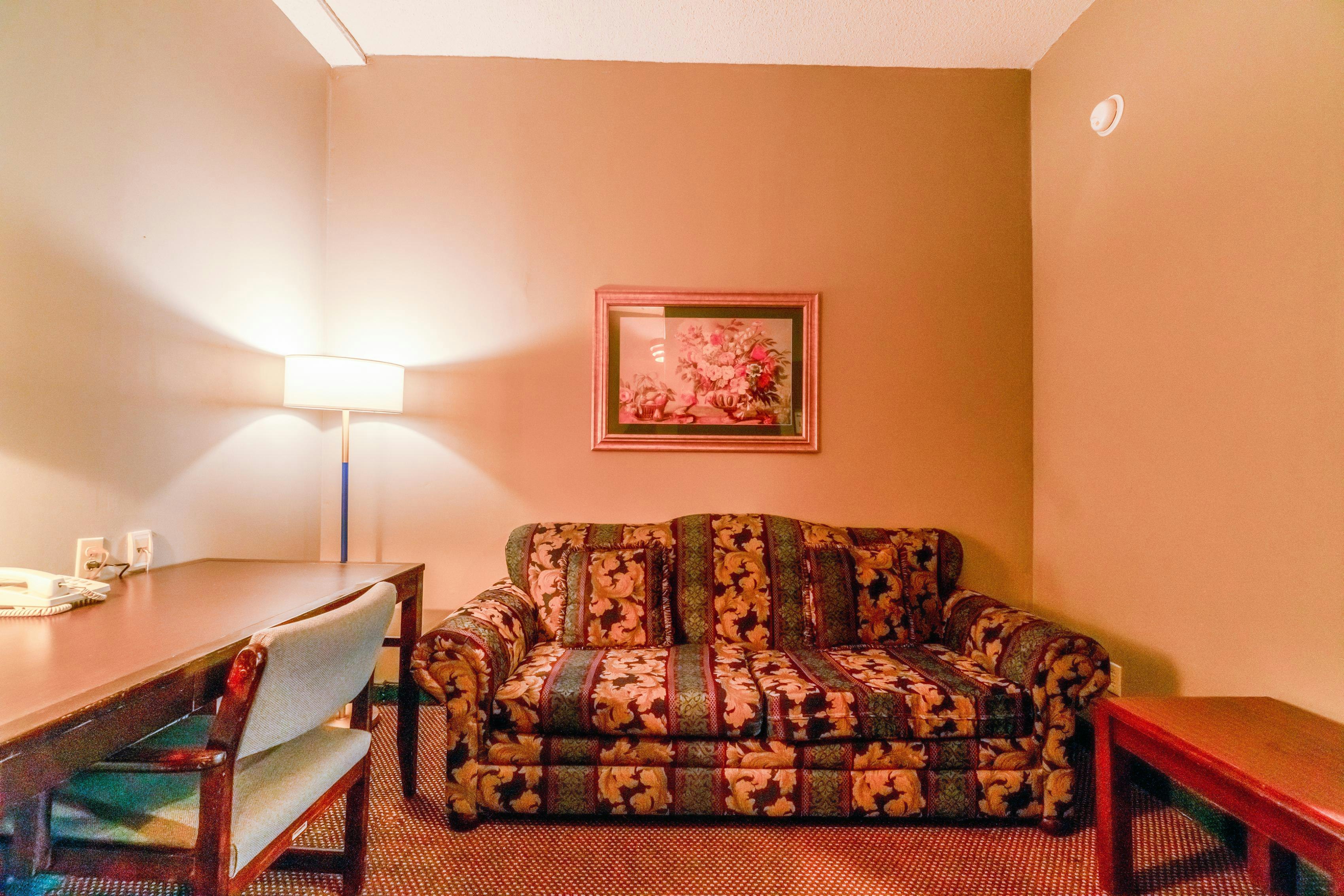 Ark Suites By OYO Jonesboro I-555 34/59