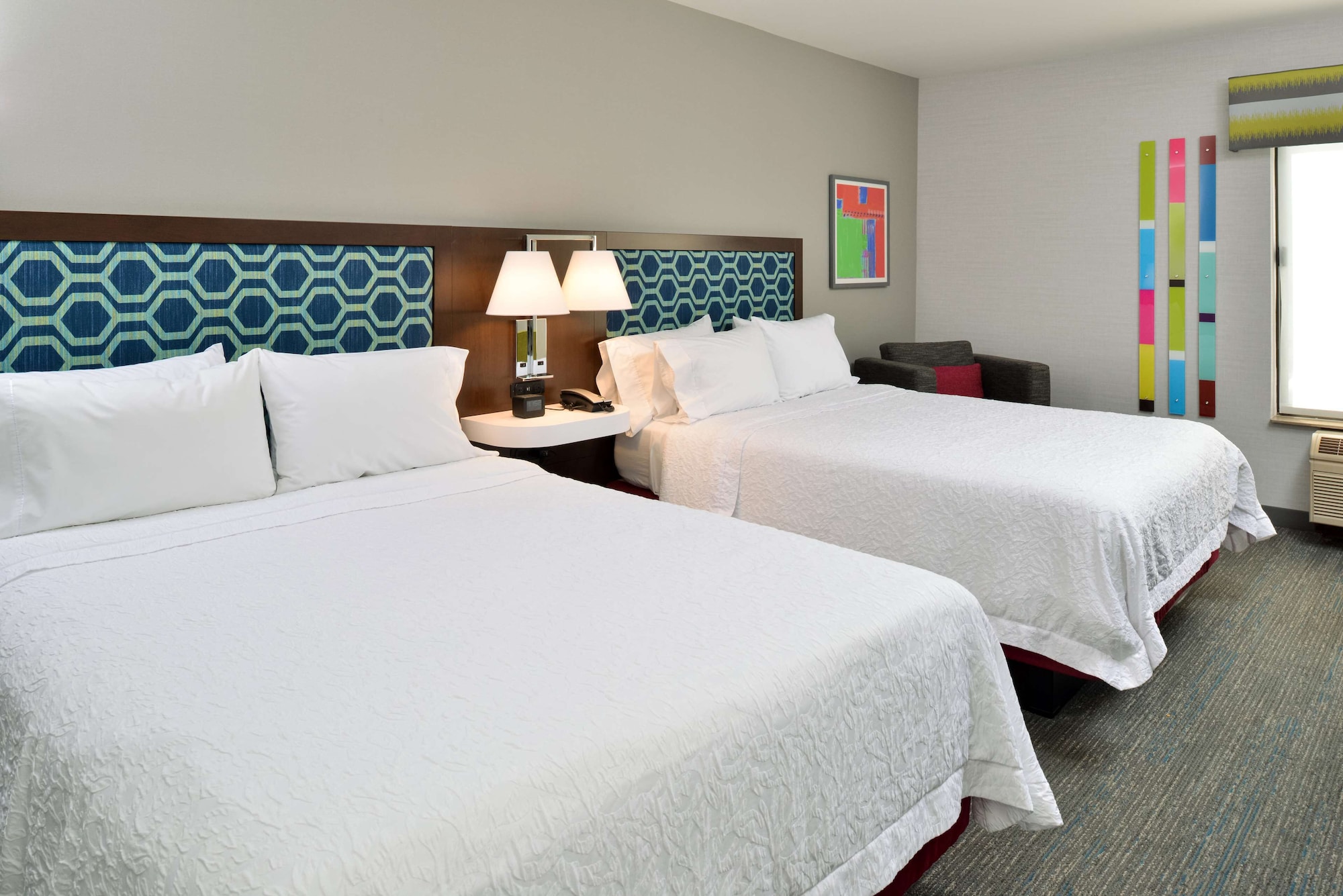Room at Hampton Inn San Francisco-Daly City, DALY CITY - CA
