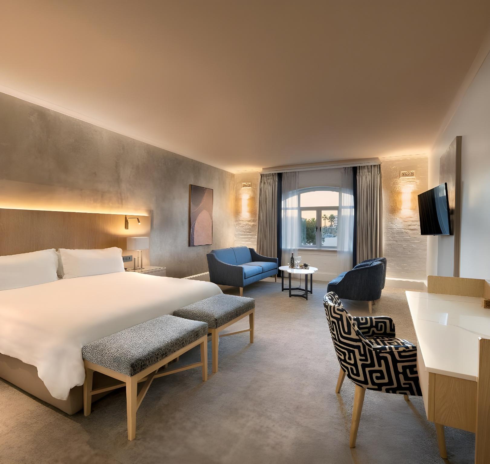 Room, Double or Twin Bed, Piazza View