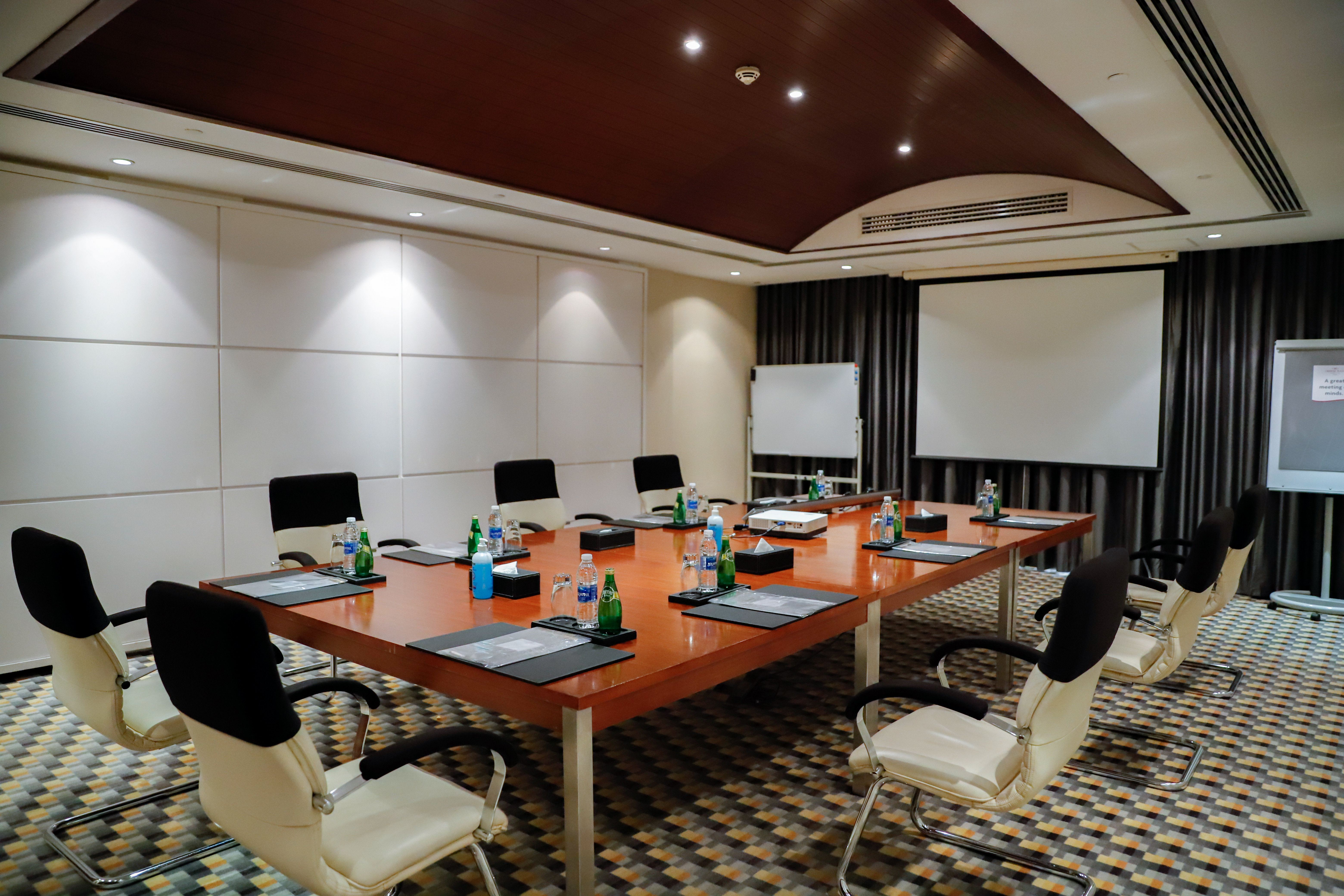 Crowne Plaza Sohar 71/81