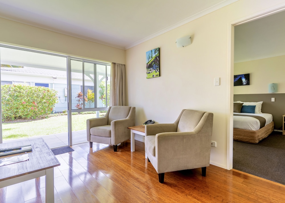 Aloha Apartments 27/61