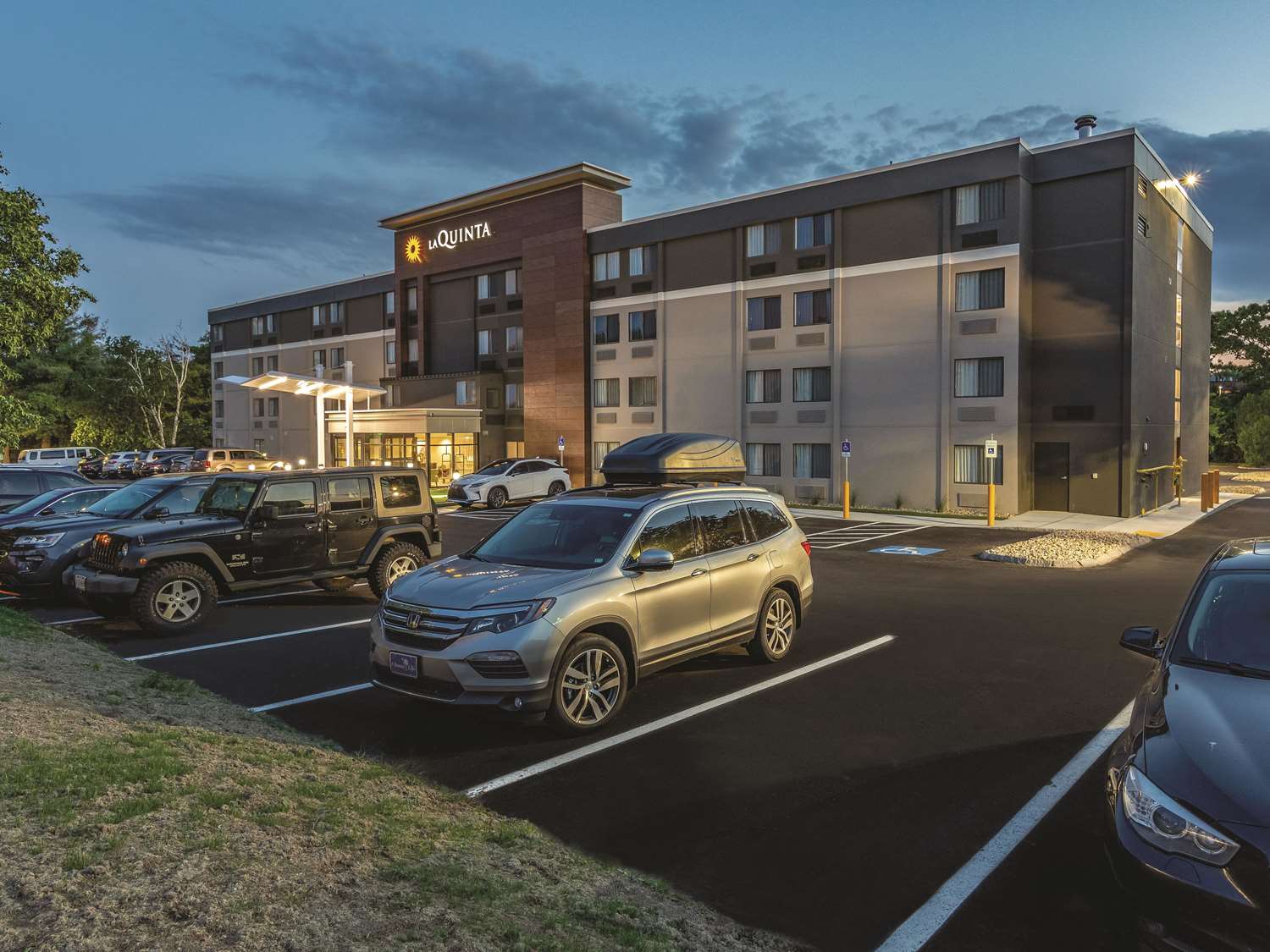 La Quinta Inn And Suites By Wyndham Salem Nh 33/42