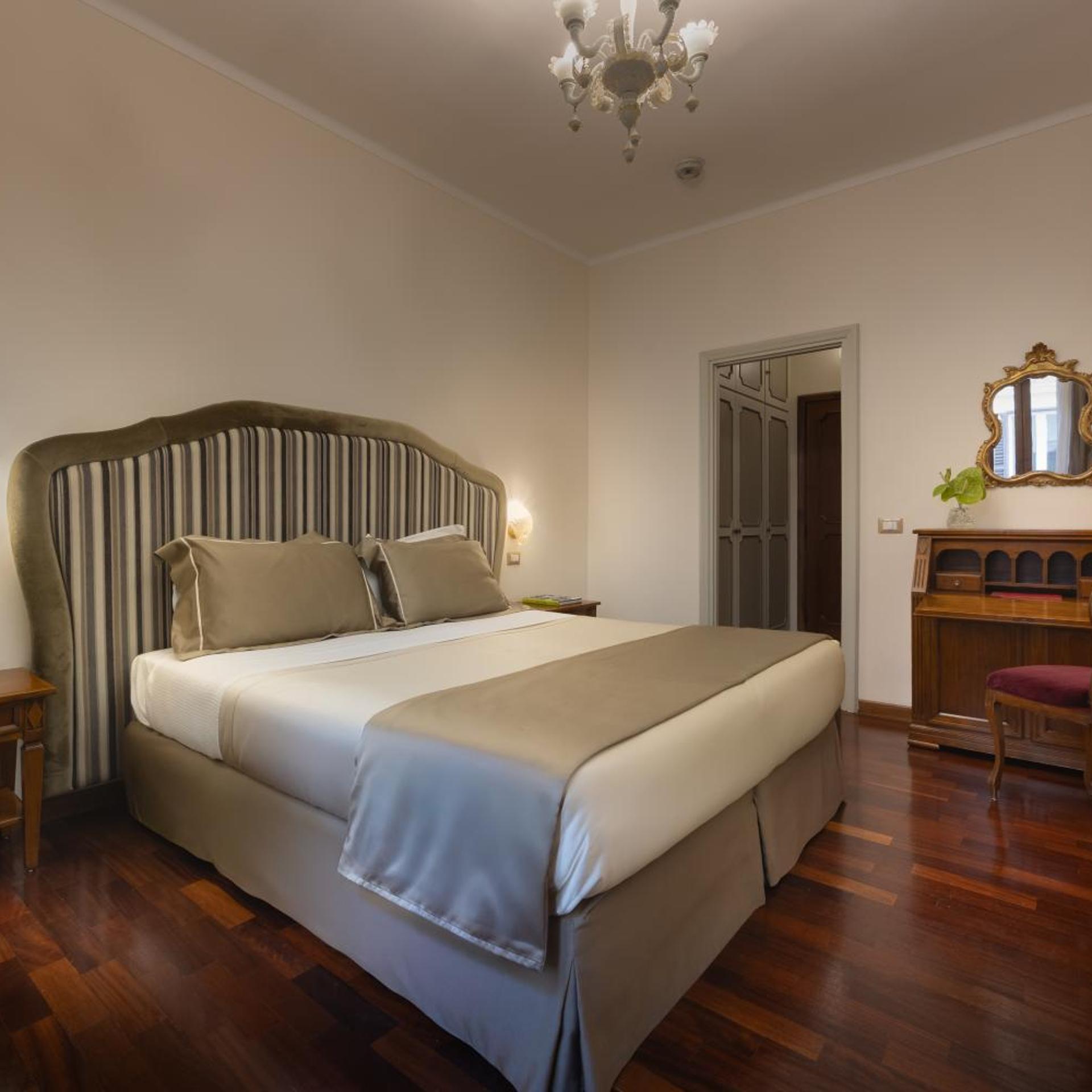 غرفة كلاسيكية بسرير مزدوج أو سريرين منفصلين، Forum Hotel Rome 10/10