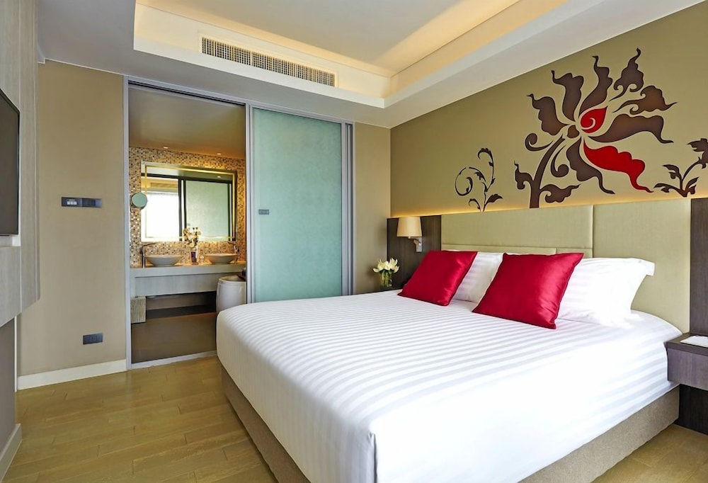 Grand Mercure Phuket Patong Hotel 46/139