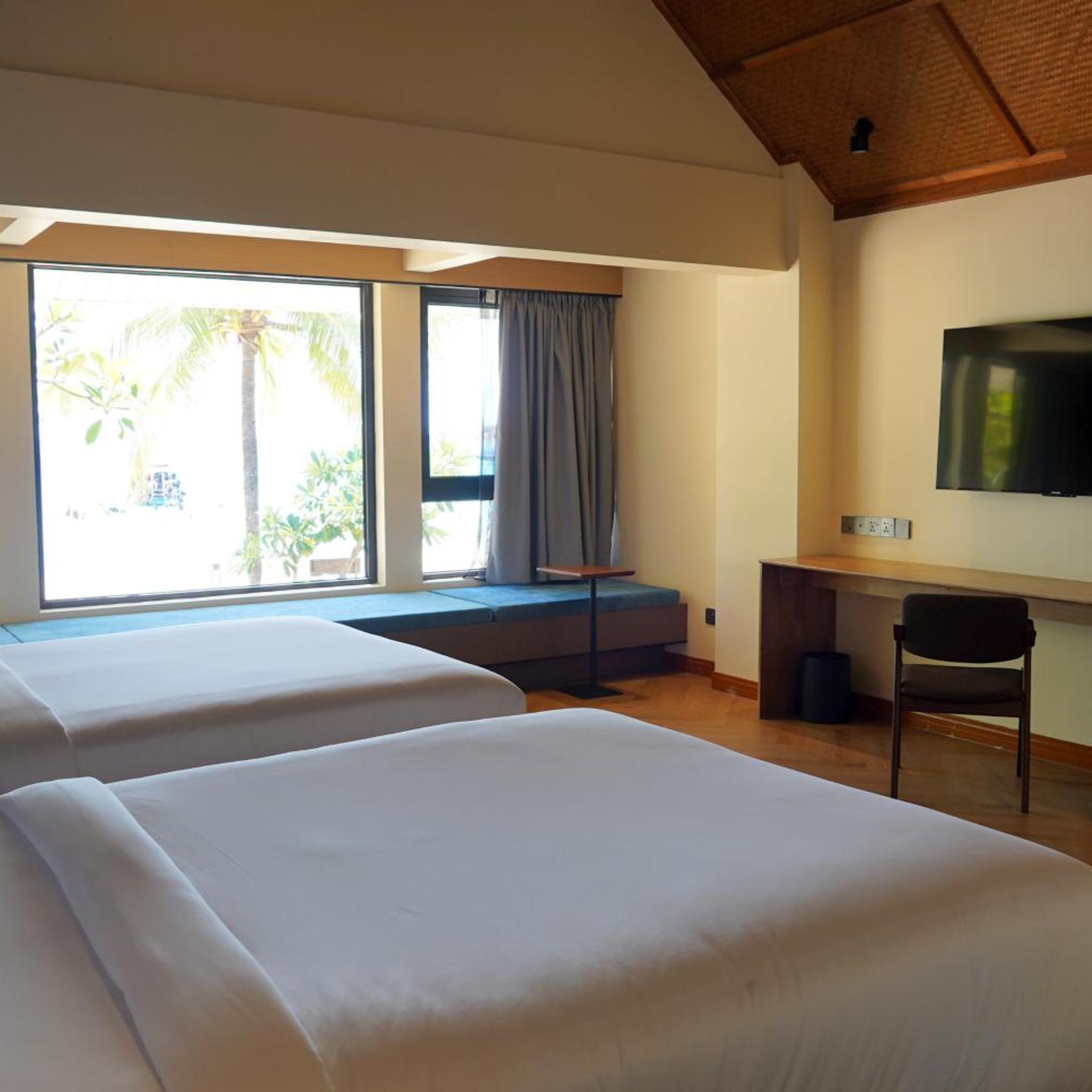 Premium Courtyard Suite