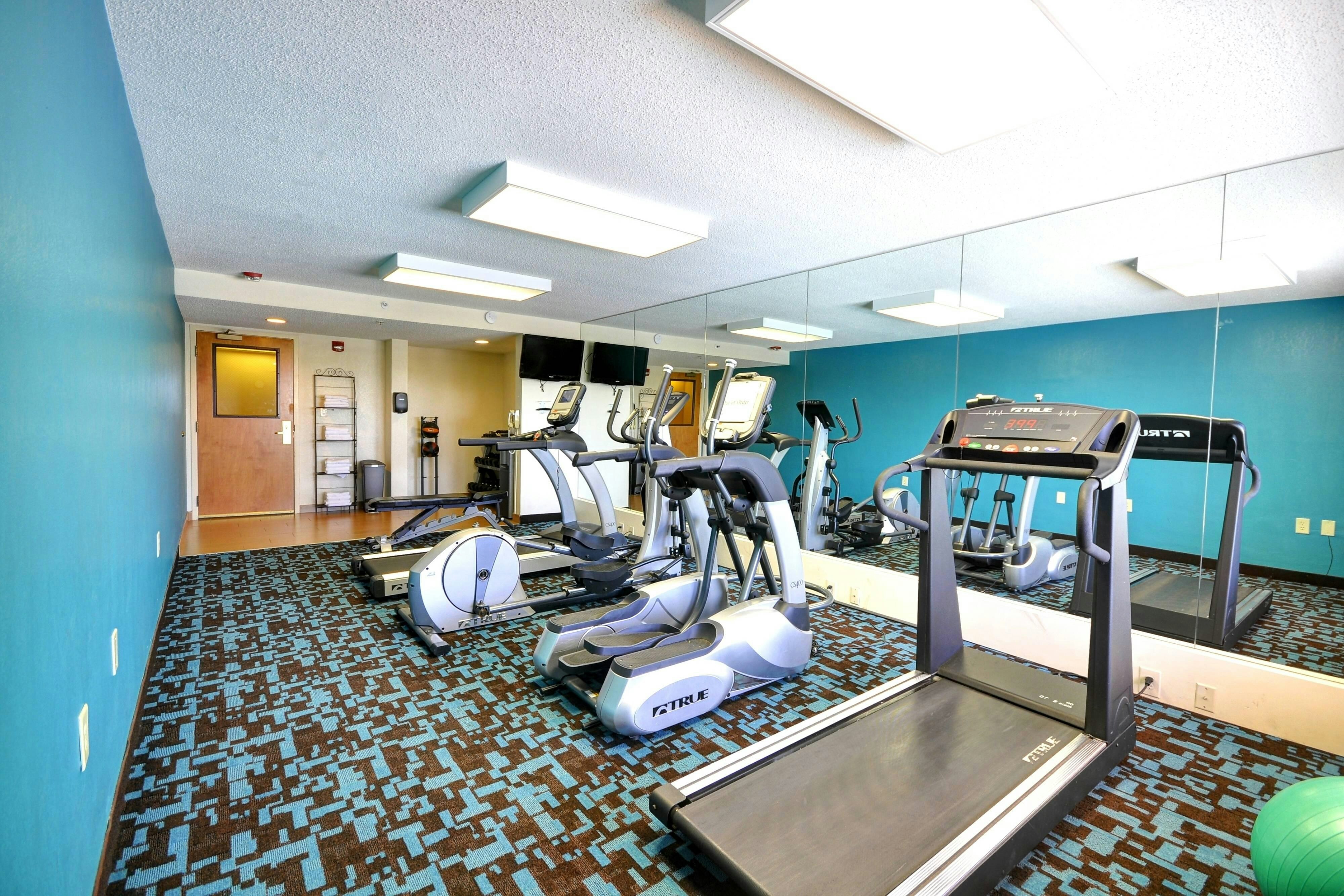 Fairfield Inn & Suites by Marriott Atlanta Vinings/Galleria 8/15