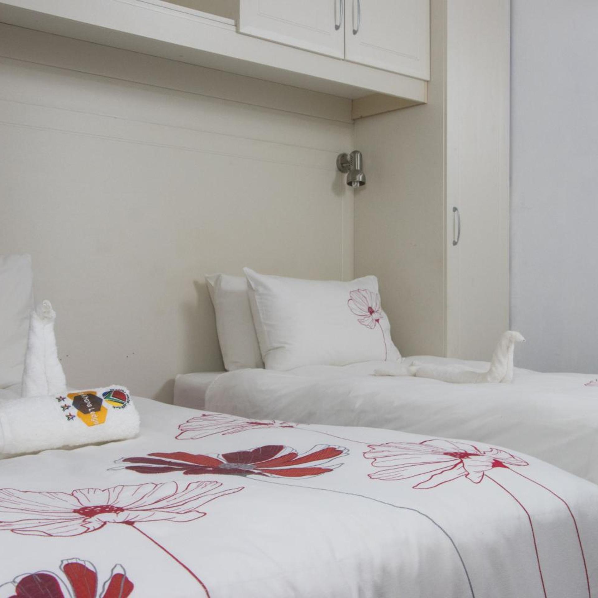 Room, Twin Beds