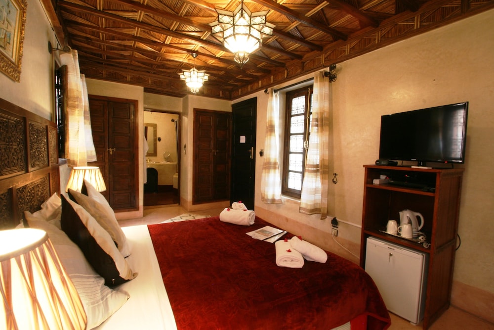 RIAD AFRICA 18/80