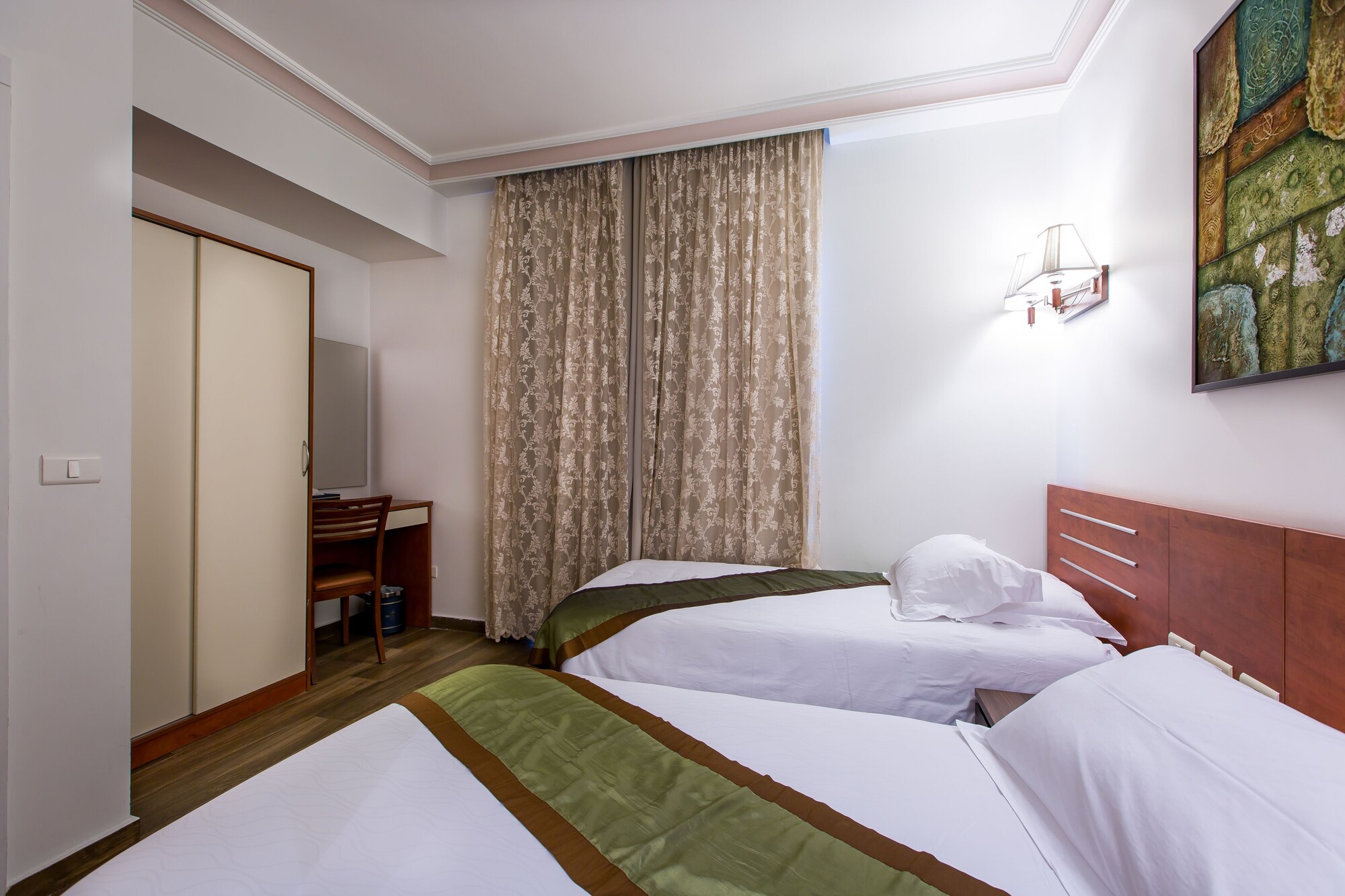2 BEDROOMS, FAMILY SUITE, SEA VIEW