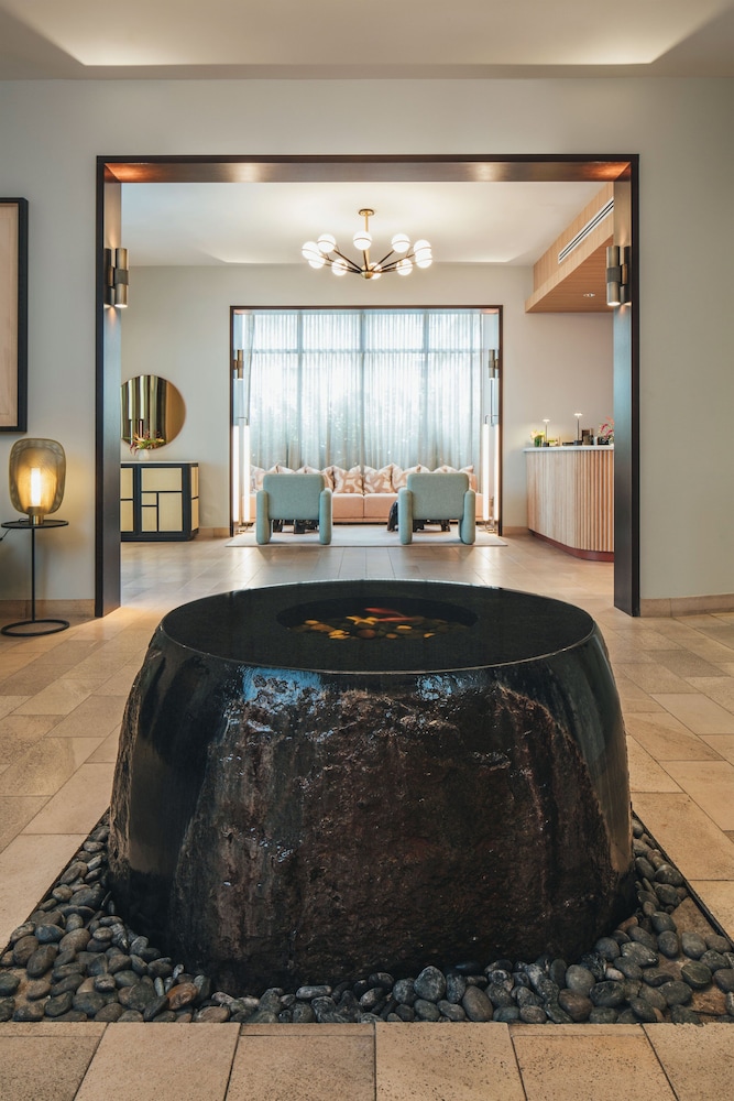 Hotel Renew 24/58